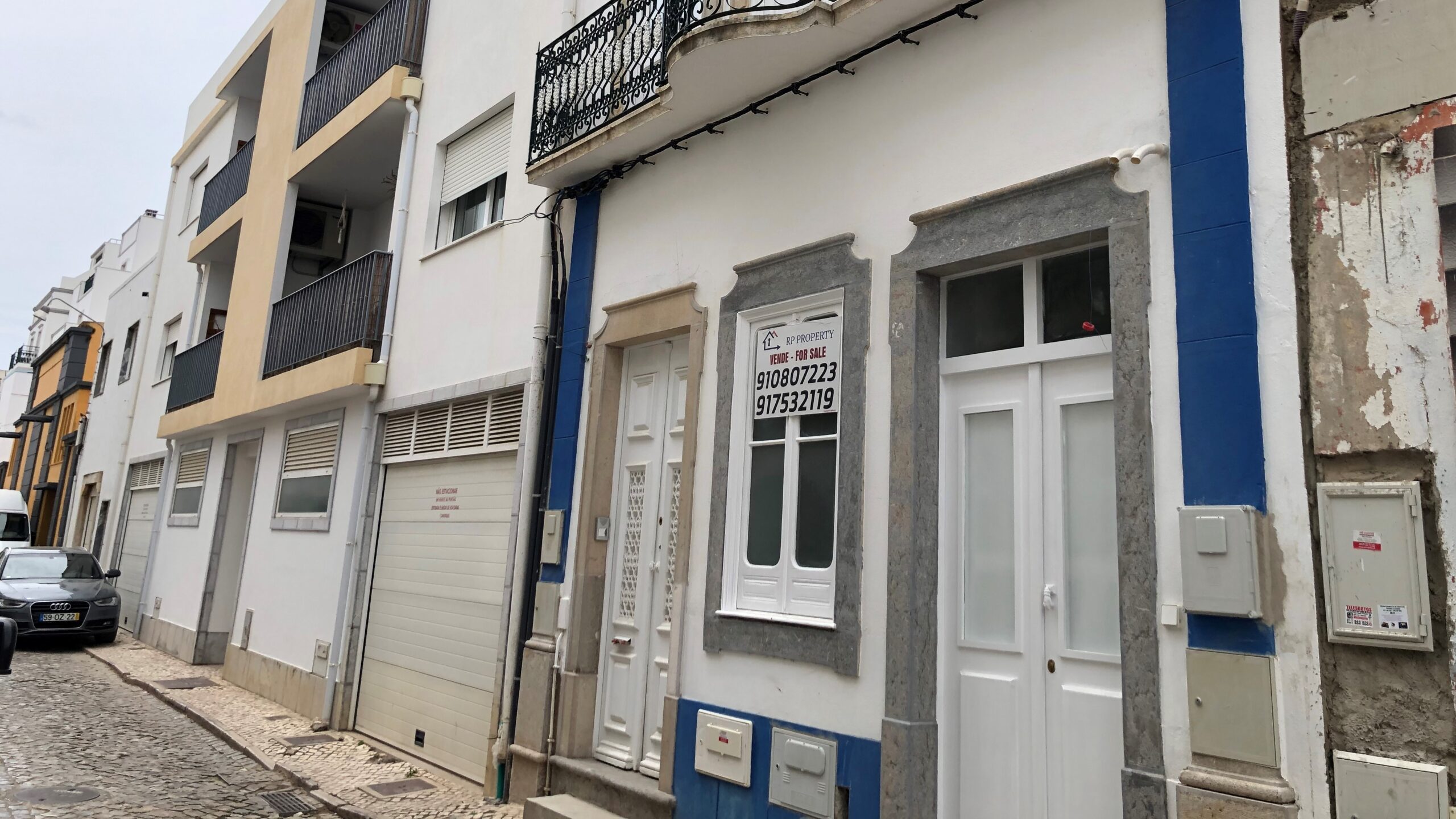 Casa de 2 pisos reconstruída